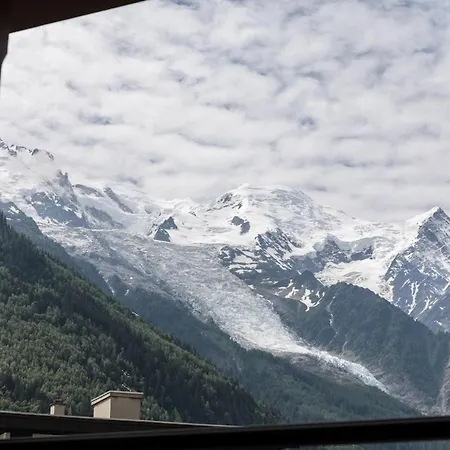 Les Alpes Chamonix